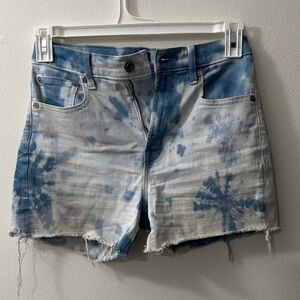 THE GAP Blue Tie-Dye Jean Shorts Frayed SIZE 26 US 4 Casual BBQ Beach Day Walk